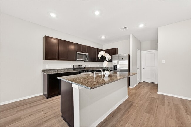 Building Photo - 5330 Buffalo Grass Ln