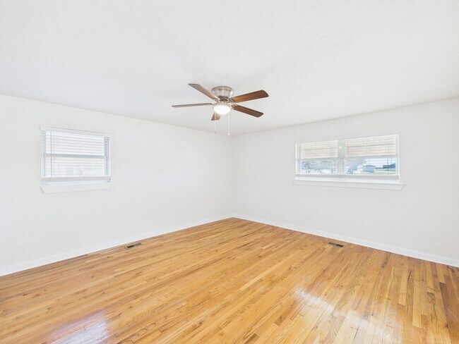 Building Photo - Completely Remodeled Home on Lawton's West Side