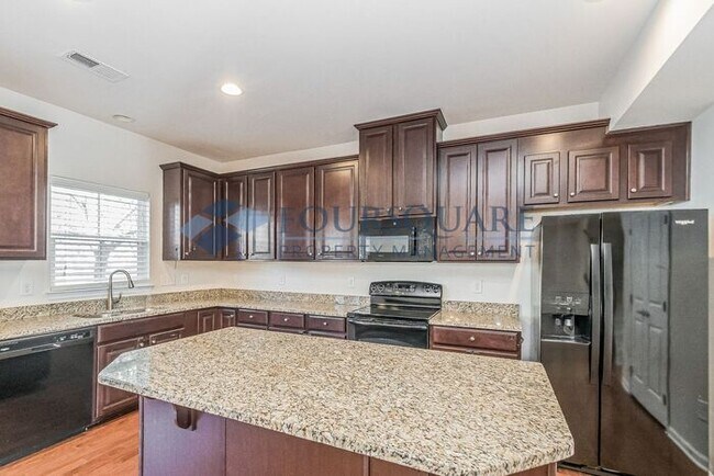 Building Photo - Spacious 3-Bed End Unit Townhome with 2-Car Garage & Private Patio | Prime Kitts Creek Location