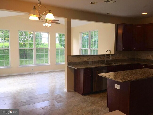 Building Photo - 12910 Belle Meade Trace