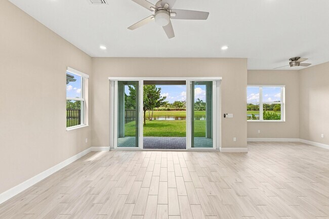 Building Photo - 5608 Macoon Wy
