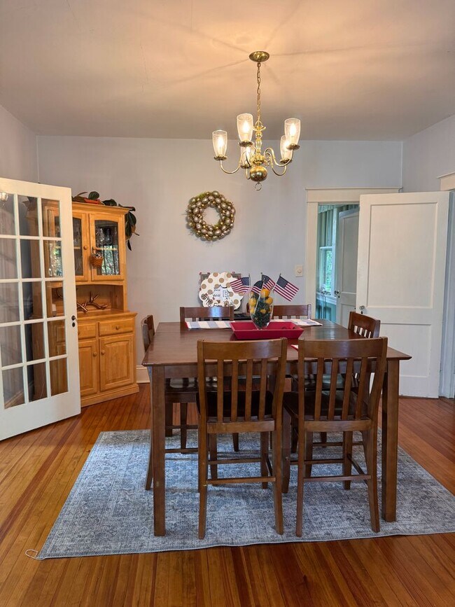 Building Photo - 4 Bedroom || 3 Bathroom Home on 2 Acres