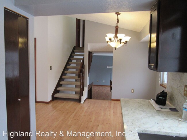 Building Photo - 4 br, 2.5 bath House - 10671 Kipling Way