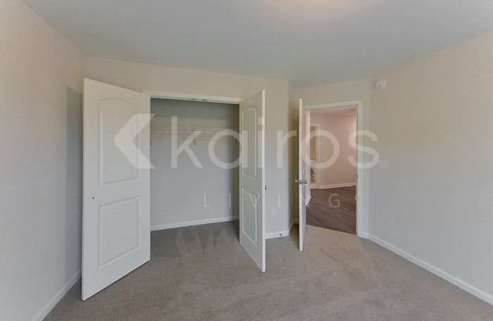 Building Photo - 755 Park Ln