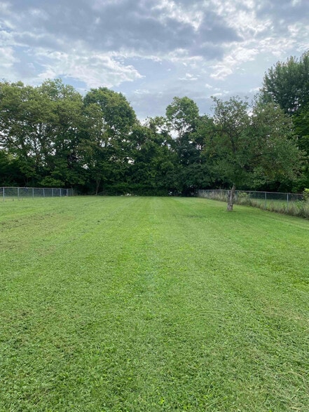 Building Photo - 26 Lawson Ave