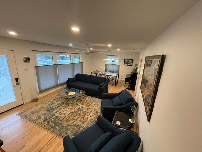 Building Photo - 4421 Cedar Mountain Dr
