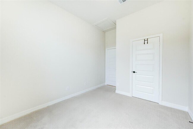 Building Photo - 9446 Pilares Rdg Dr