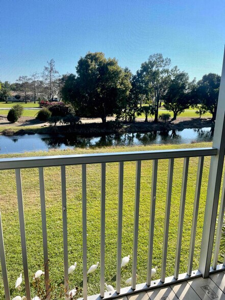 Building Photo - 5651 Rattlesnake Hammock Rd