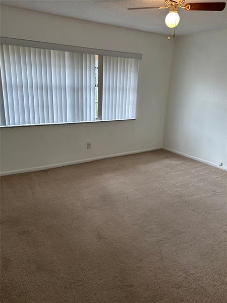 Building Photo - 32 Spinning Wheel Ln