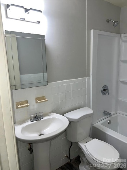 Building Photo - 260 Church St NE