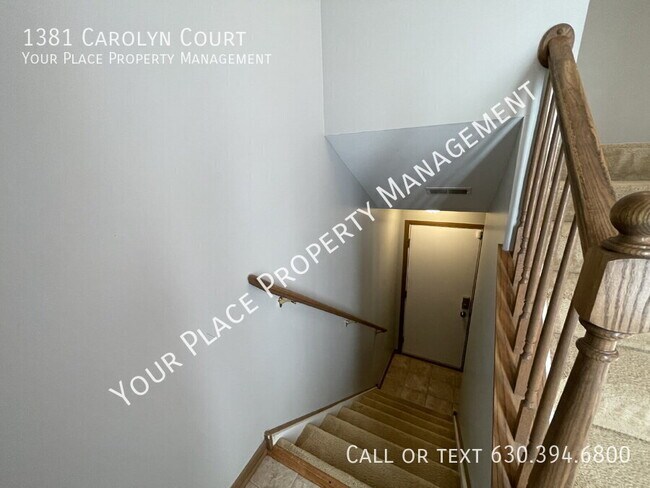 Building Photo - 1381 Carolyn Ct