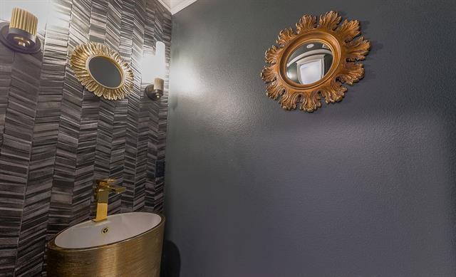 Building Photo - 5230 Homer St