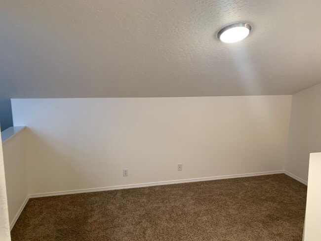 Building Photo - 4986 W Hillcrest View Ct