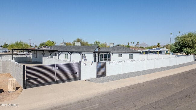 Building Photo - 4148 N Westview Dr