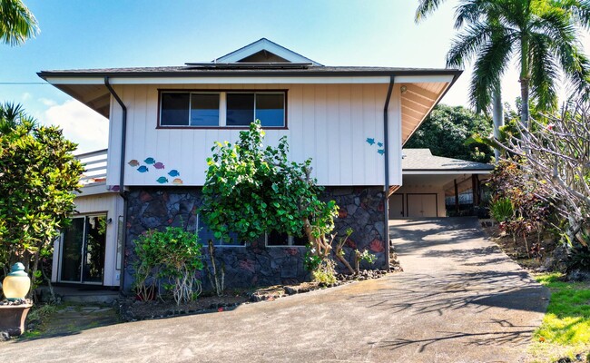 Primary Photo - 77-6689 Walua Rd