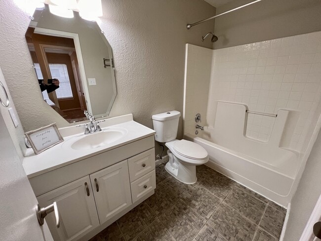 Building Photo - 2805 Yorkfield Ct