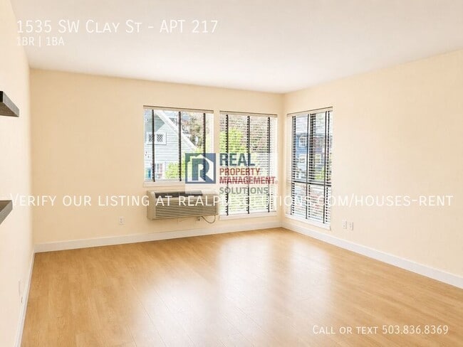 Building Photo - 1535 SW Clay St
