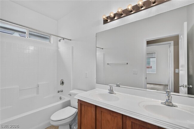 Building Photo - 10519 Allegrini Dr