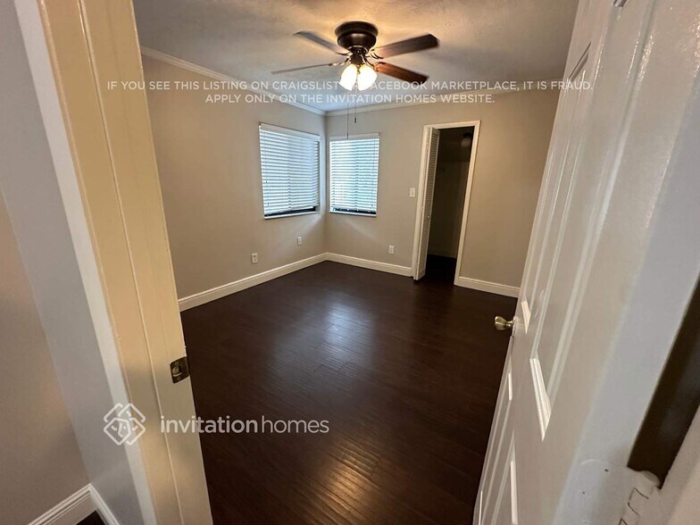 Building Photo - 3908 Woodglade Cove