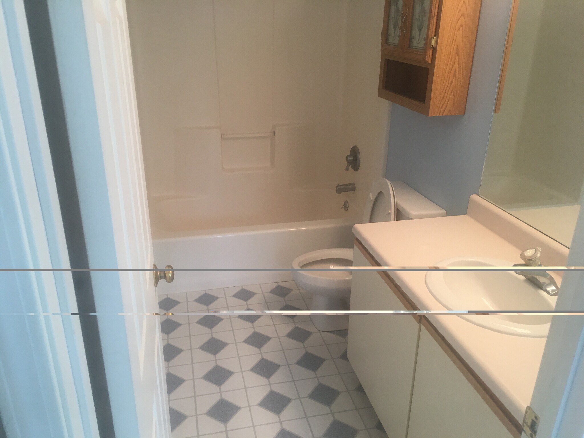 Building Photo - 213 Hildred Dr