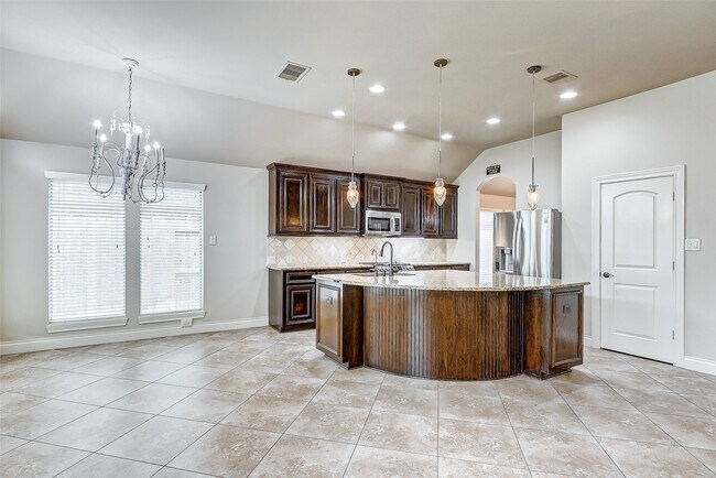 Building Photo - 27923 Silverstream Ct