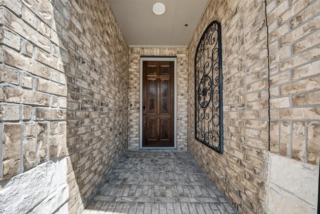 Building Photo - 18102 Humber River Ln