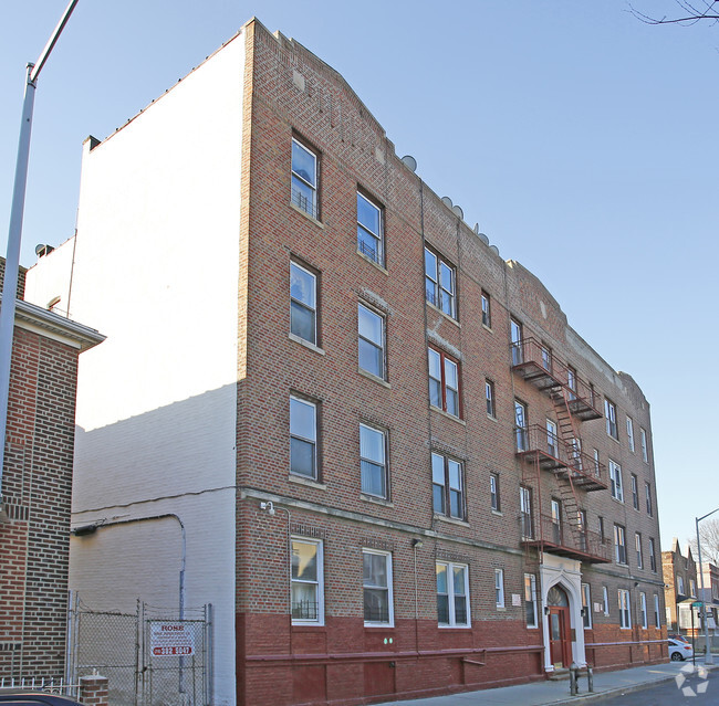 Building Photo - 2502 Cortelyou Rd