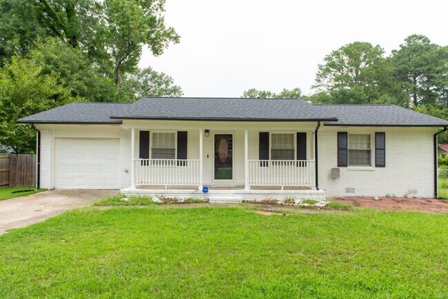 Building Photo - 6205 Fieldcrest Dr