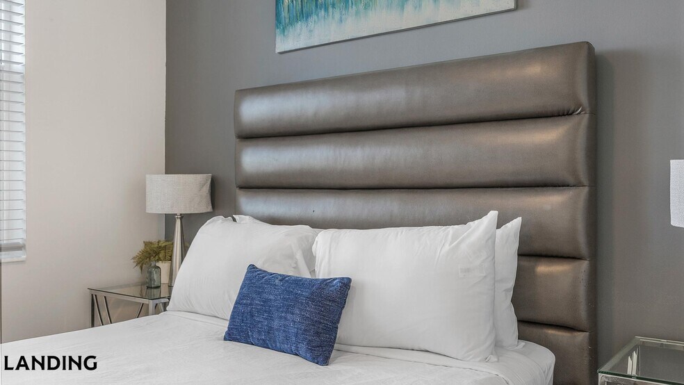 Building Photo - 4950 W Prescott St