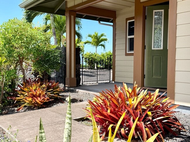 Building Photo - 4 bedroom, 2.5 bath with sweeping coastline views!