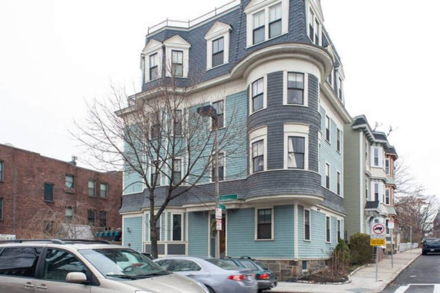 Building Photo - 230 Boston St