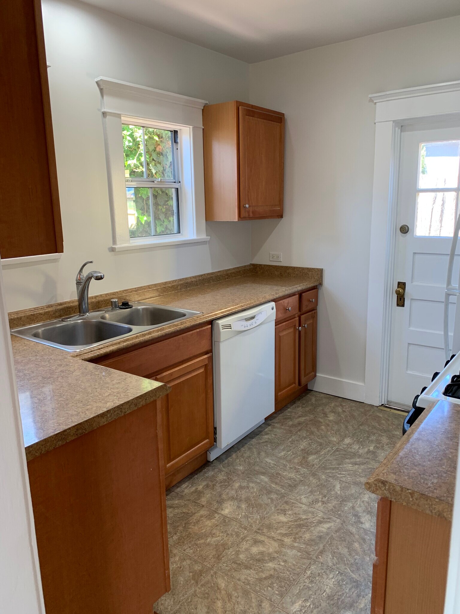 Remodeled kitchen - 2109 Shell Ave