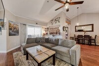 Building Photo - 12304 W Cross Dr