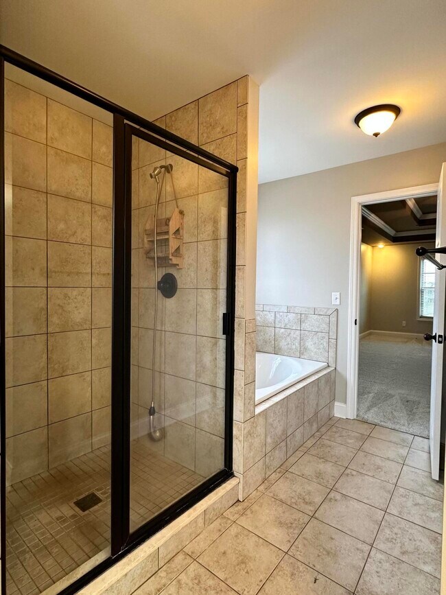 Building Photo - 2322 Patchen Wilkes Dr