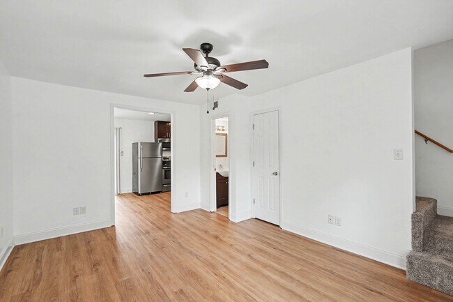 Building Photo - 1800 Berryhill Rd