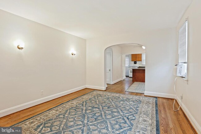 Building Photo - 5707 1st Ave