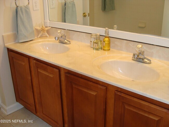 Building Photo - 3159 Trout Creek Ct