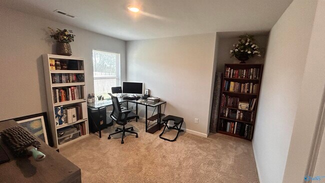 Building Photo - 174 Meadow Ridge Dr