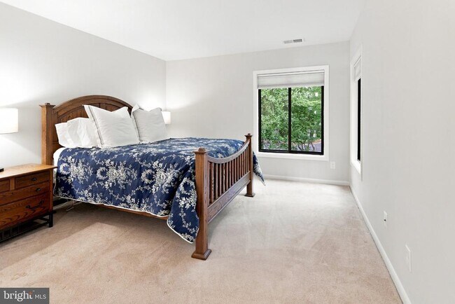 Building Photo - 6 Spa Creek Landing