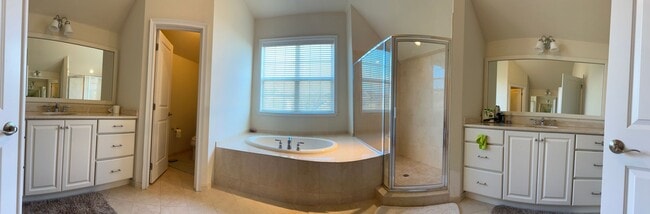 Building Photo - 124 Odyssey Dr