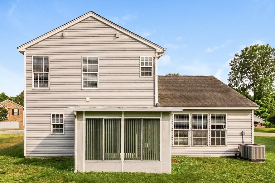 Building Photo - 5220 Moonlight Trail SW
