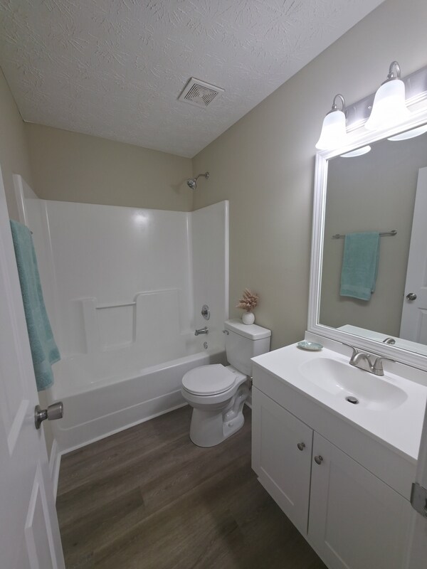 Building Photo - 217 Westchester Cir