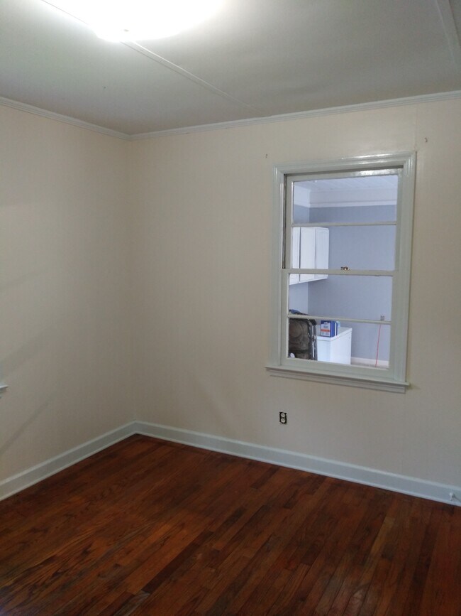 Building Photo - 2100 Opal St