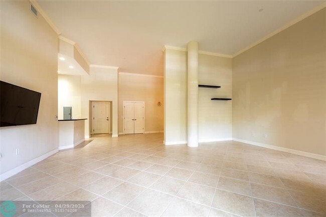 Building Photo - 16102 Emerald Estates Dr