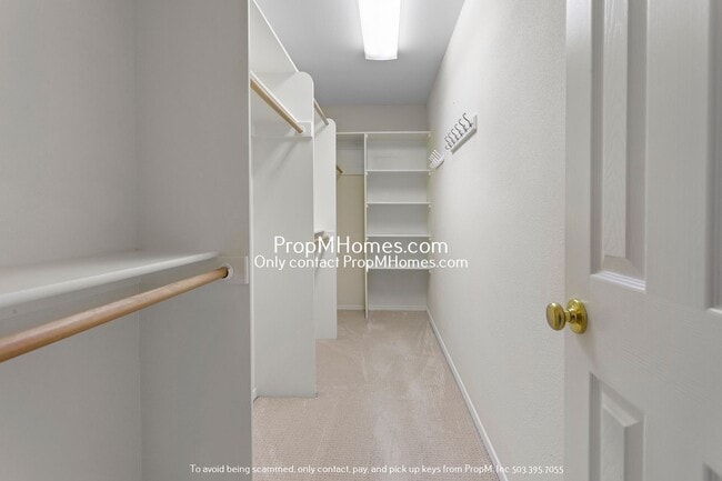 Building Photo - Spacious Five Bedroom Home in Progress Ridge!