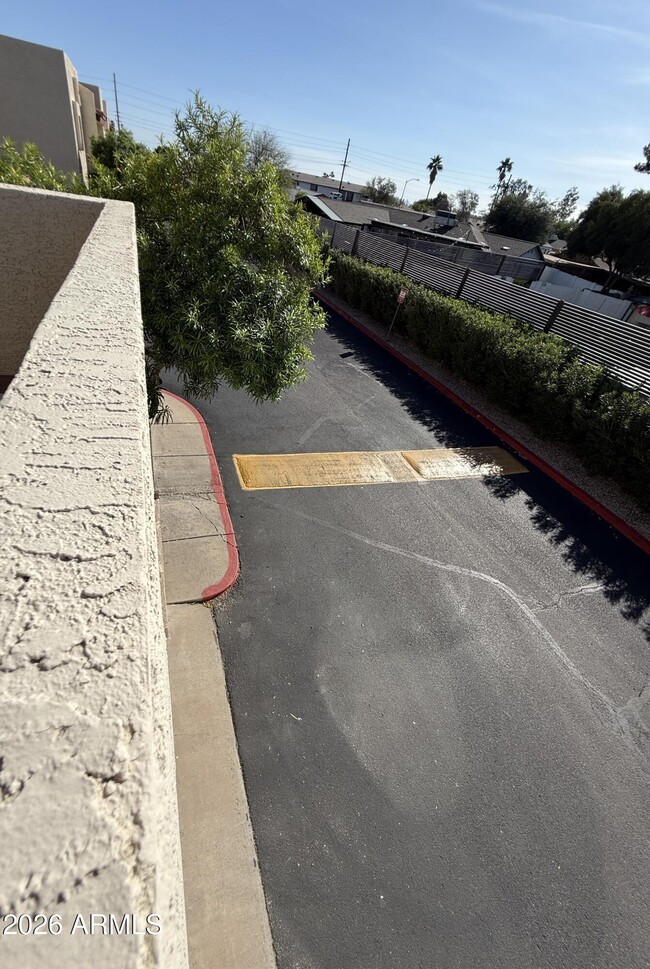 Building Photo - 2020 W Union Hills Dr