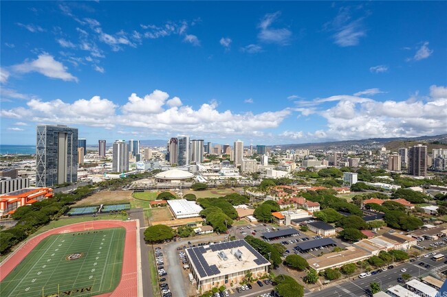 Building Photo - 1296 Kapiolani Blvd