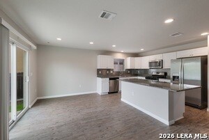 Building Photo - 10102 Relic Oaks