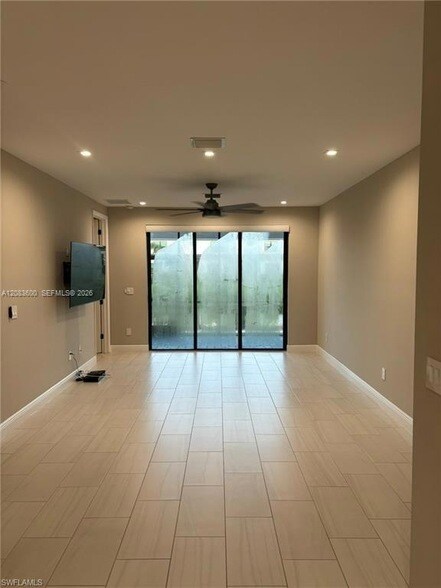 Building Photo - 7553 Carnegie Way