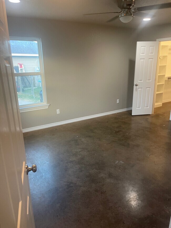 Building Photo - 133 Quail Meadows Dr